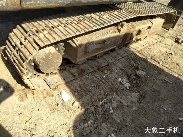 山东临工 LG685 挖掘机