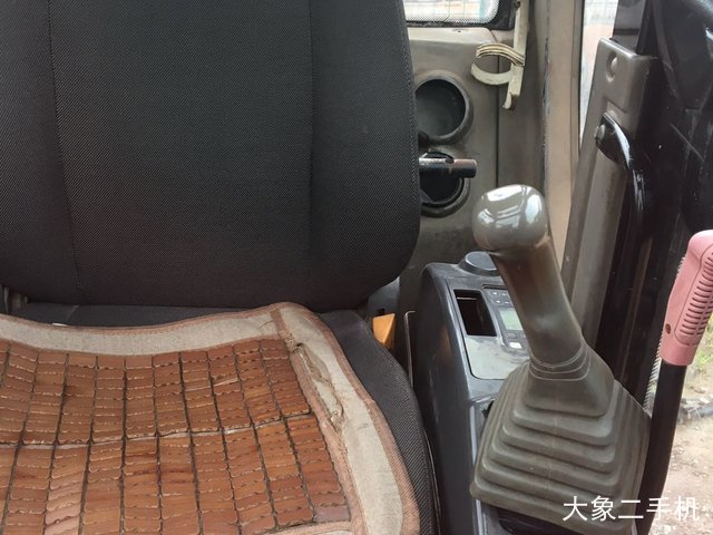 江麓机电 CN70-6 挖掘机