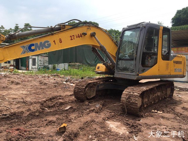 徐工 XE135B 挖掘机