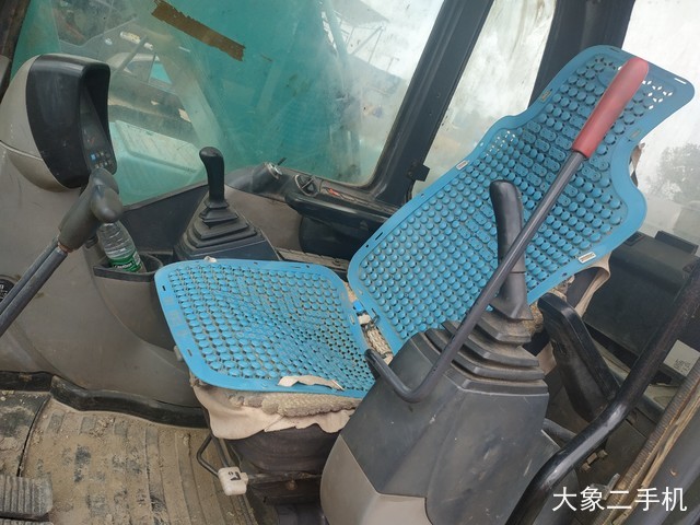 神钢 SK250LC-8 挖掘机