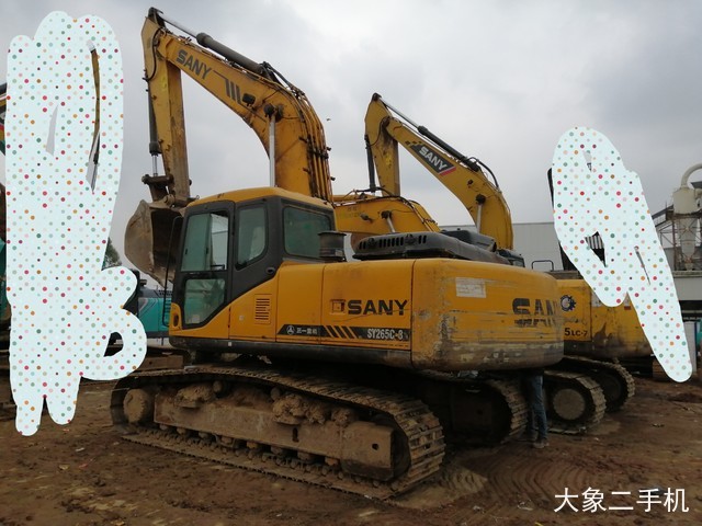 三一重工 SY215C-8 挖掘机