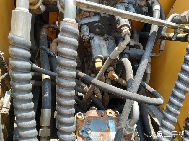 山重建机 JCM907D 挖掘机