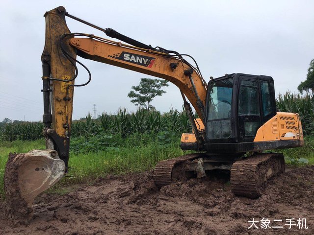 三一重工 SY135C 挖掘机