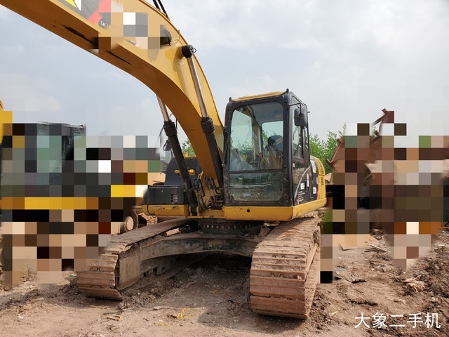 卡特彼勒 323D2L 挖掘机