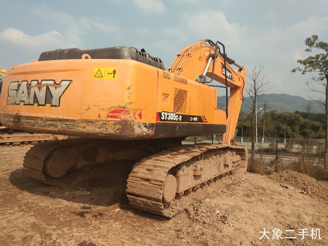 三一重工 SY265C-9 挖掘机