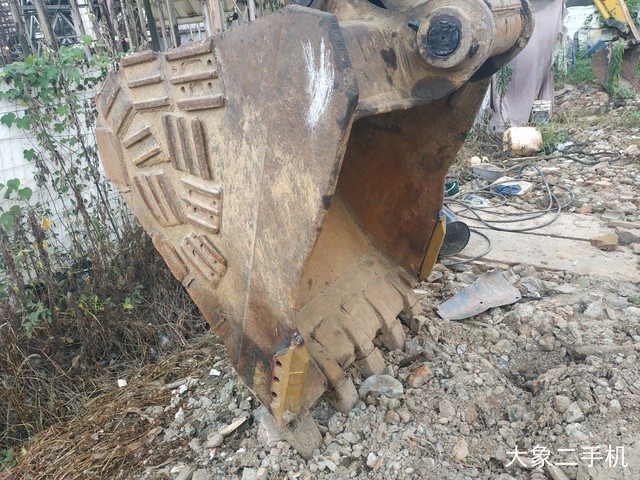 神钢 SK260LC-8 挖掘机