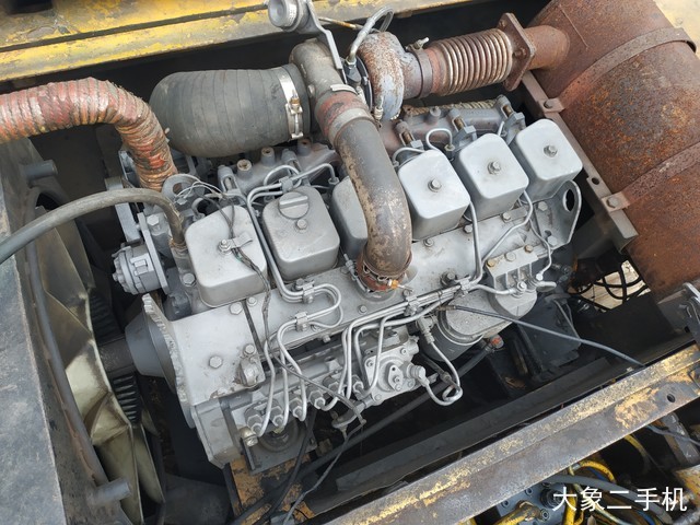 现代 R220-5 挖掘机