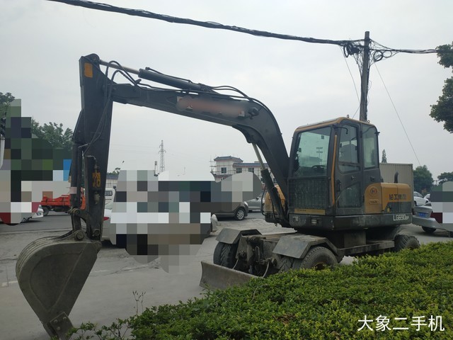 临工金利 LG690BM 挖掘机