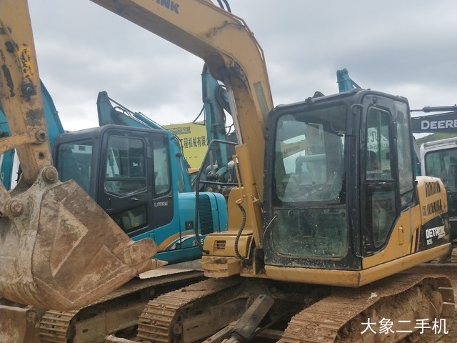 奇瑞迪凯重科 DE85 挖掘机