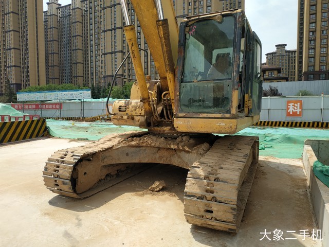 小松 PC220-7 挖掘机