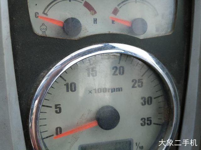 现代 R60-7 挖掘机