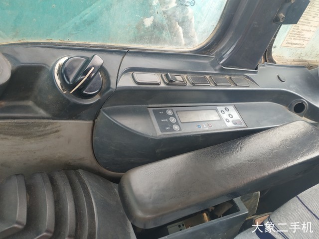 神钢 SK260LC-8 挖掘机