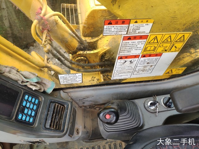 小松 PC270-7 挖掘机