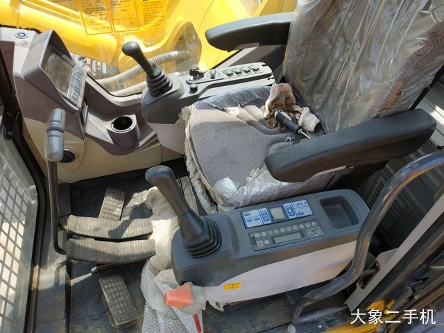 中联重科 ZE700ESP 挖掘机