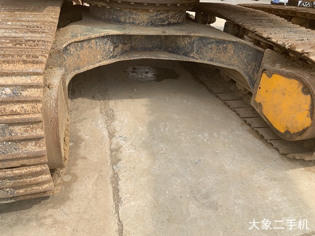 龙工 LG6225 挖掘机