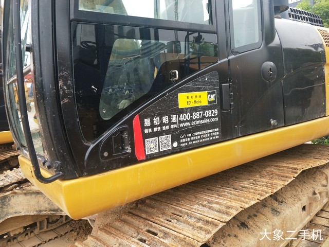 卡特彼勒 323DL 挖掘机