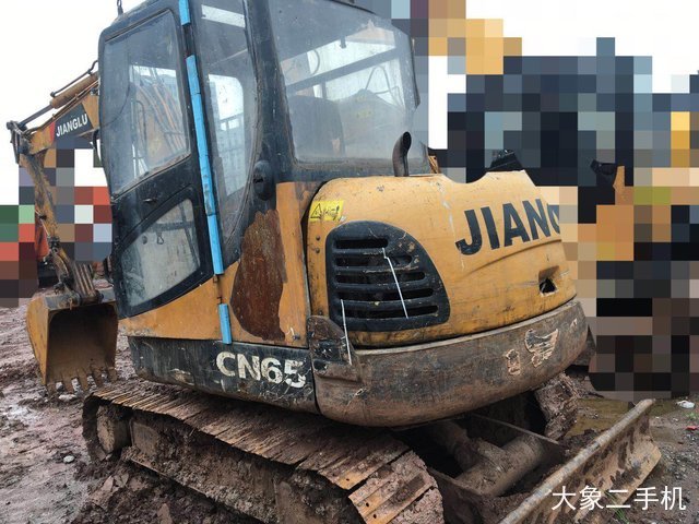 江麓机电 CN65E 挖掘机