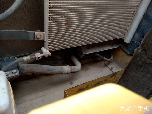 小松 PC240LC-8 挖掘机