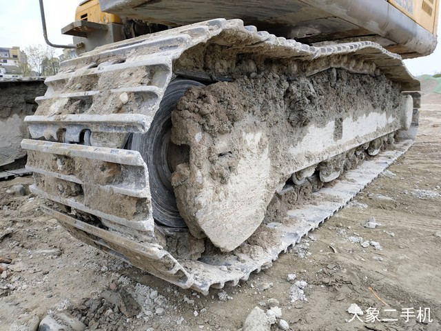 徐工 XE215CA 挖掘机