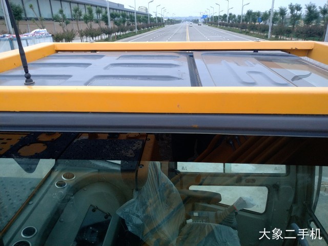 恒岳重工 HY215-8 挖掘机