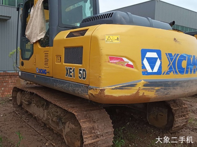 徐工 XE135D 挖掘机