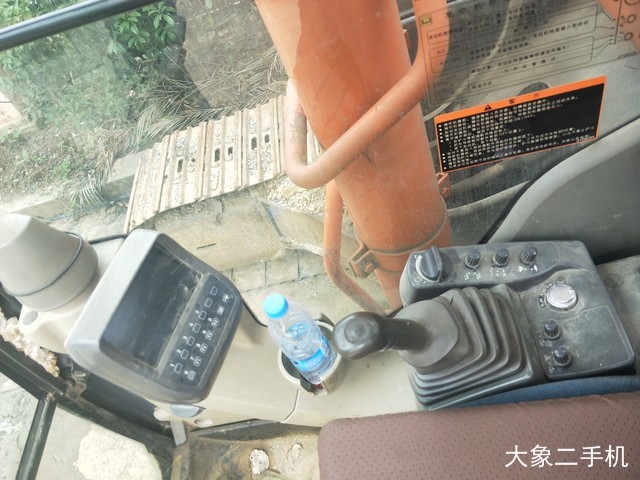 日立 ZX330—3 挖掘机