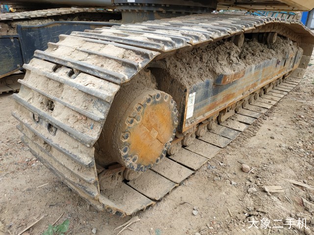 小松 PC210LC-8M0 挖掘机