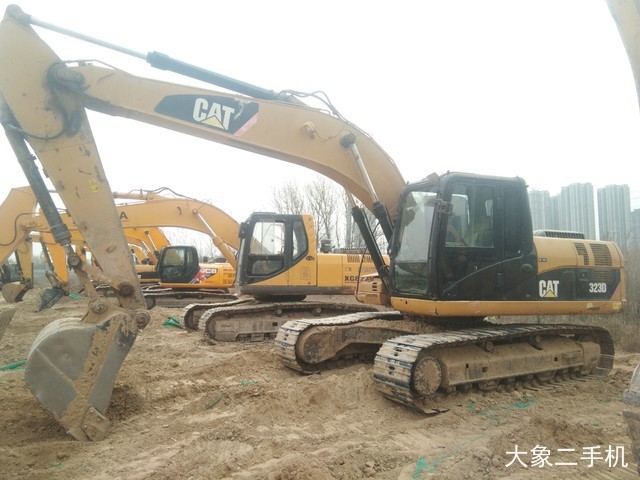 卡特彼勒 323D液压 挖掘机