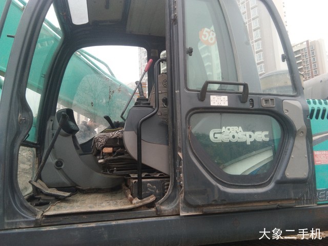 神钢 SK350LC-8 挖掘机