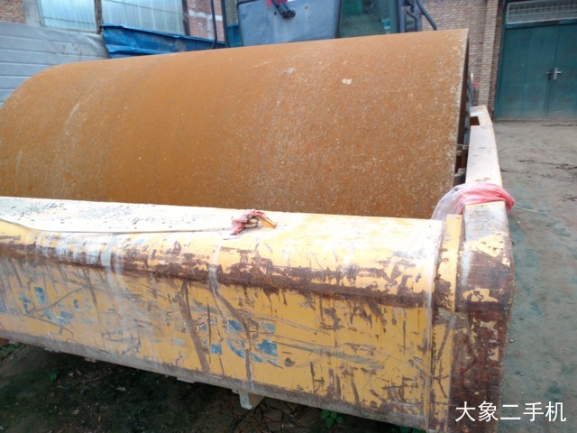 柳工 CLG622 压路机