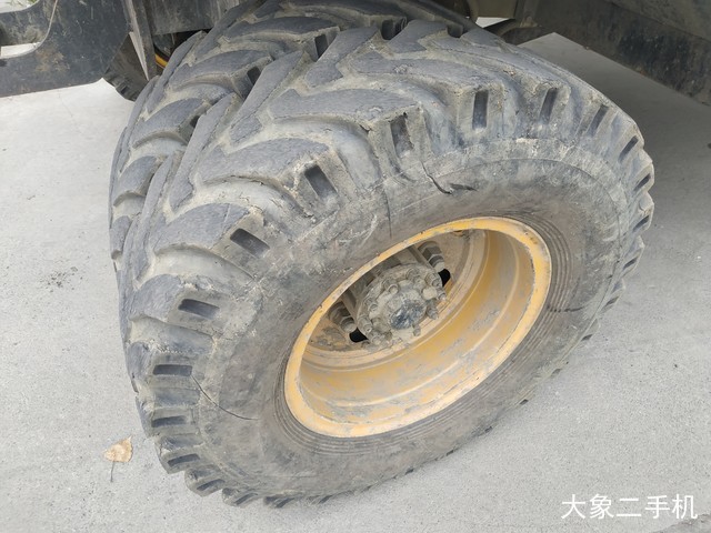 临工金利 LG690BM 挖掘机