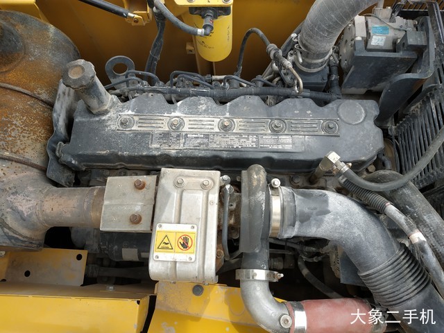 小松 PC210LC-8M0 挖掘机