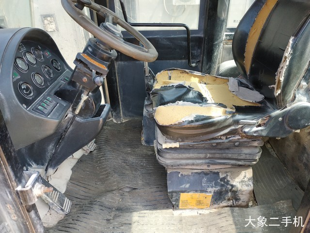 成工 CG955 装载机