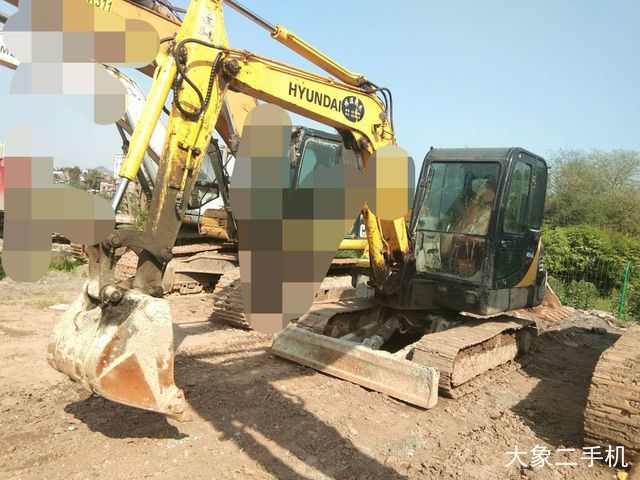 现代 R60-7 挖掘机