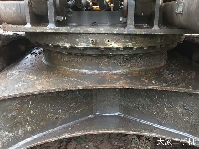 三一重工 SY215C 挖掘机