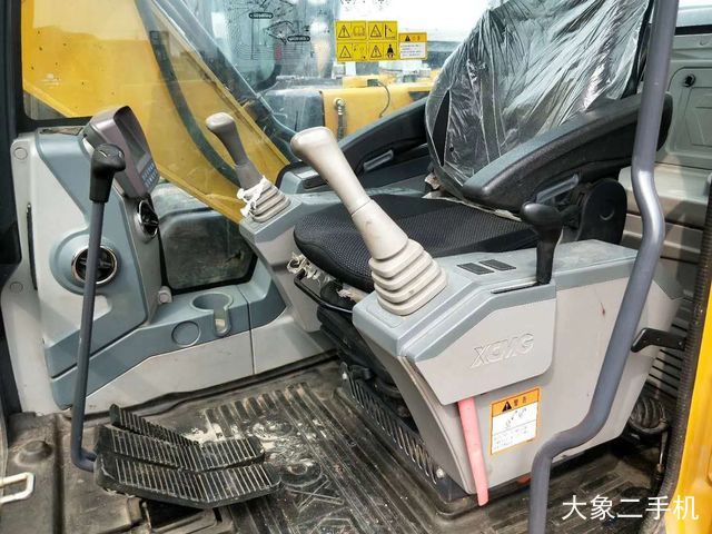 徐工 GR135 挖掘机
