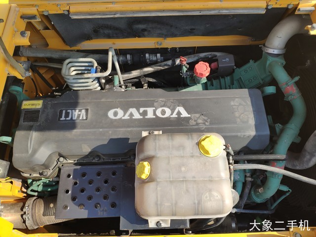 沃尔沃 EC480DL 挖掘机