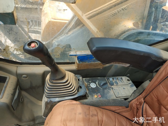 三一重工 SY335C 挖掘机