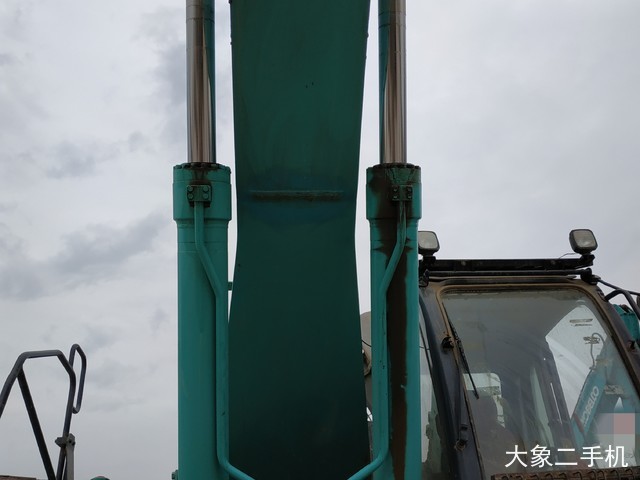 神钢 SK460-8 挖掘机