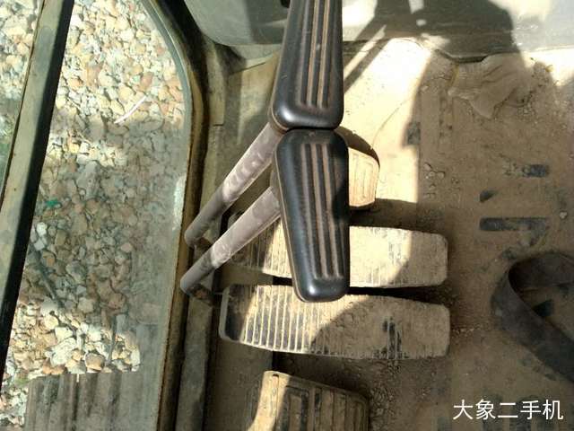 三一重工 SY235C-8 挖掘机