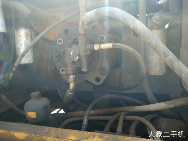 沃尔沃 EC210B 挖掘机