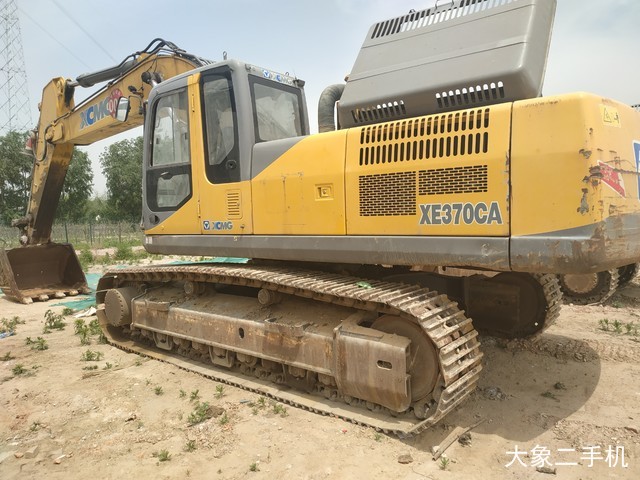 徐工 XE370CA 挖掘机
