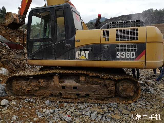 卡特彼勒 329D 挖掘机