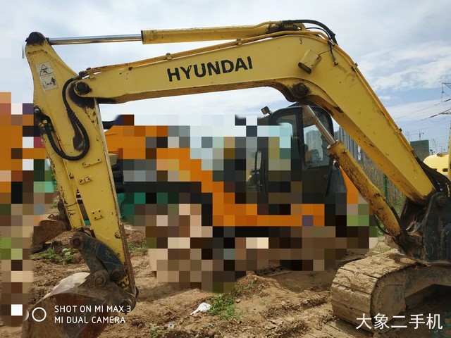 现代 R60-9 挖掘机