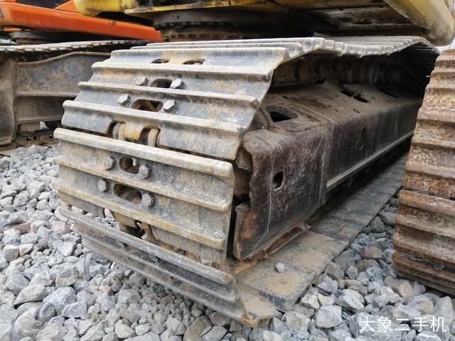 小松 PC220-7 挖掘机