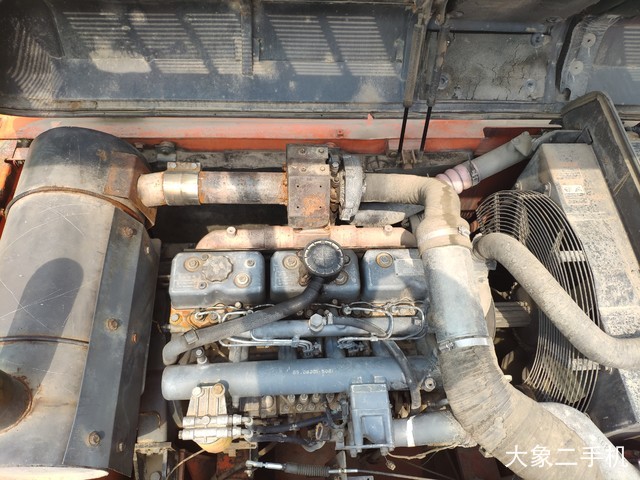 斗山 DX300LC 挖掘机