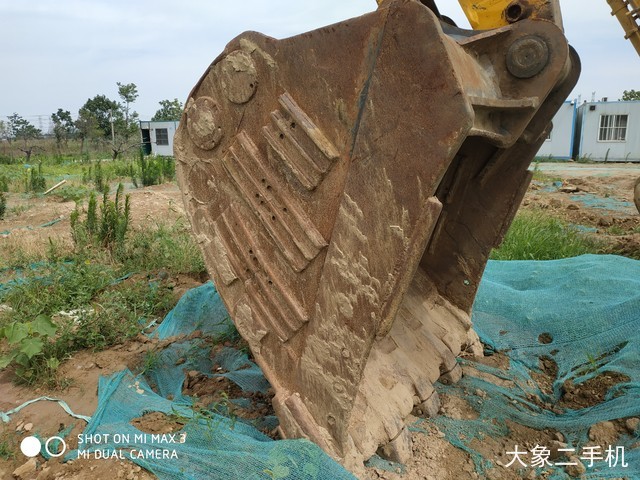 雷沃重工 FR480E 挖掘机