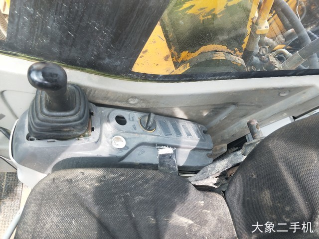 龙工 LG6225 挖掘机