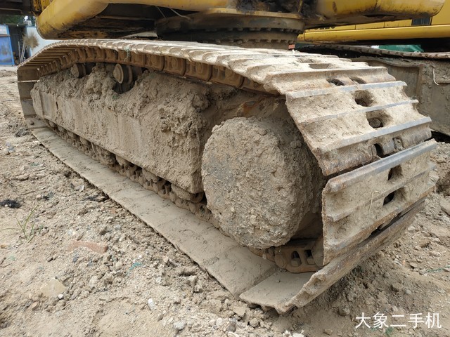 小松 PC220-8 挖掘机