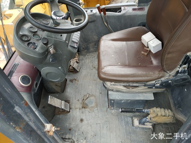 龙工 LG855N 装载机